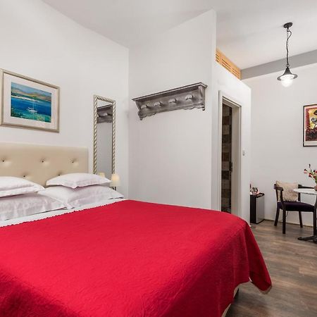 Captain'S Guest House Spalato Esterno foto